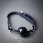 Ball Gag – Bóng khóa miệng cho tình yêu thăng hoa